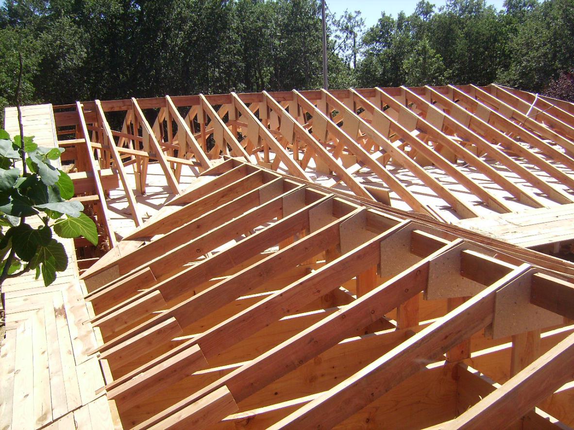 MAISON PAILLE GARIES FERMETTES FABRIQUÉES SUR CHANTIER